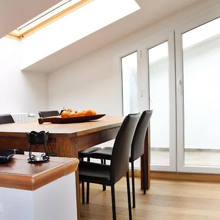 Realkasa Lovin House